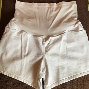 White Denim Maternity Shorts XL-16